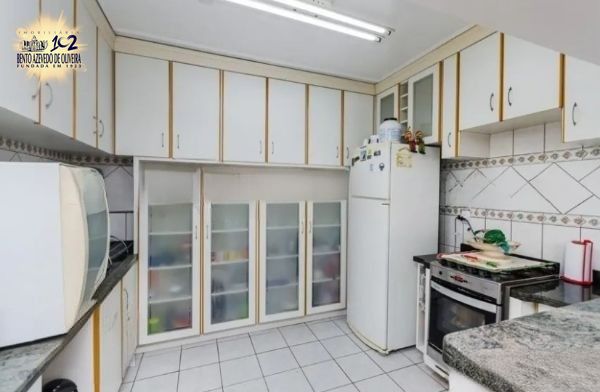 Casa, 3 quartos, 245 m² - Foto 16