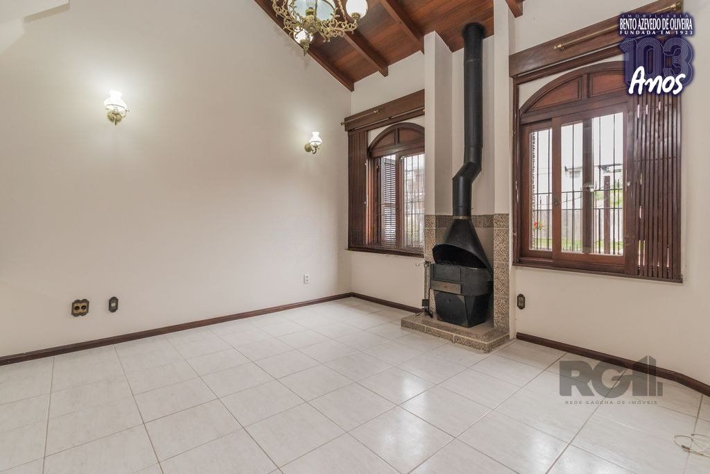 Casa, 5 quartos, 287 m² - Foto 1