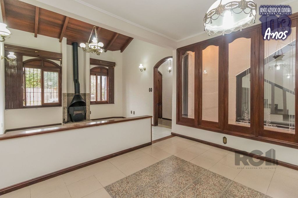 Casa, 5 quartos, 287 m² - Foto 2