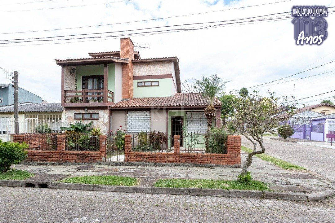 Casa, 3 quartos, 200 m² - Foto 1