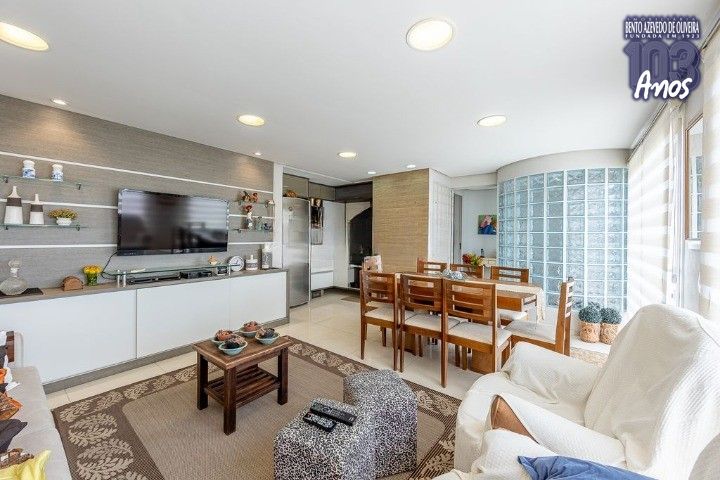 Cobertura, 3 quartos, 223 m² - Foto 2