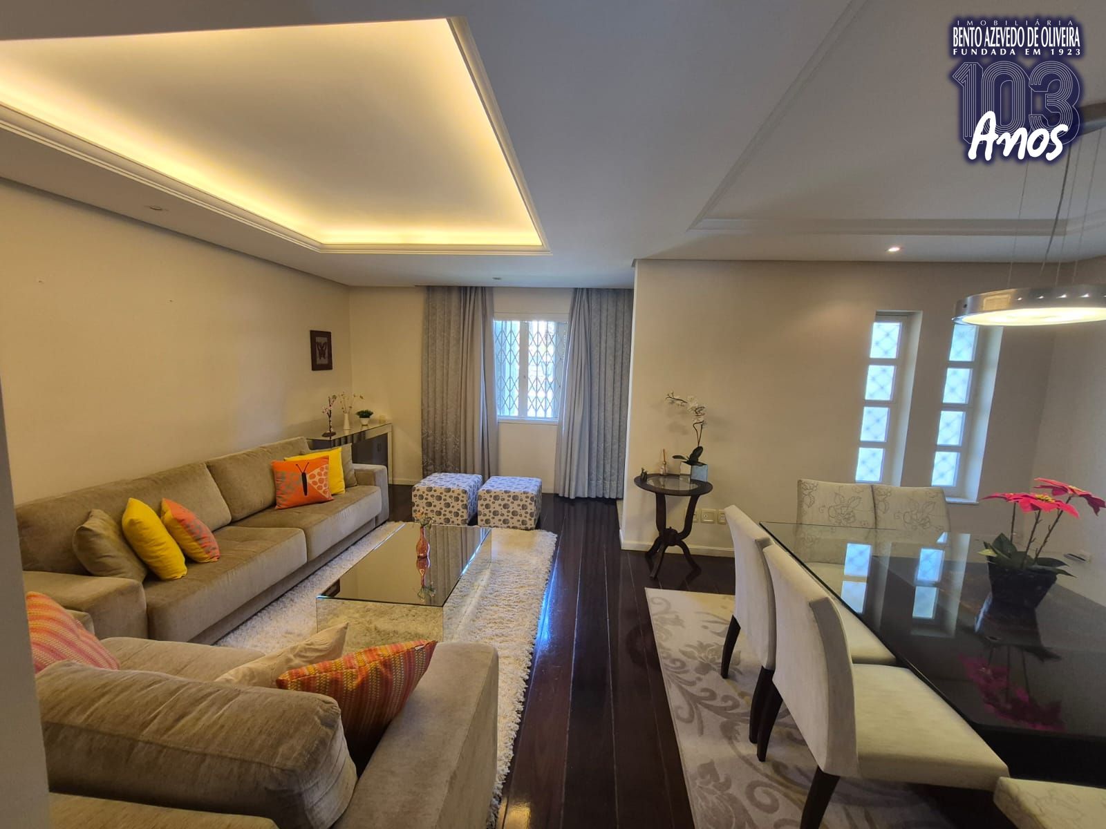 Casa, 3 quartos, 300 m² - Foto 1