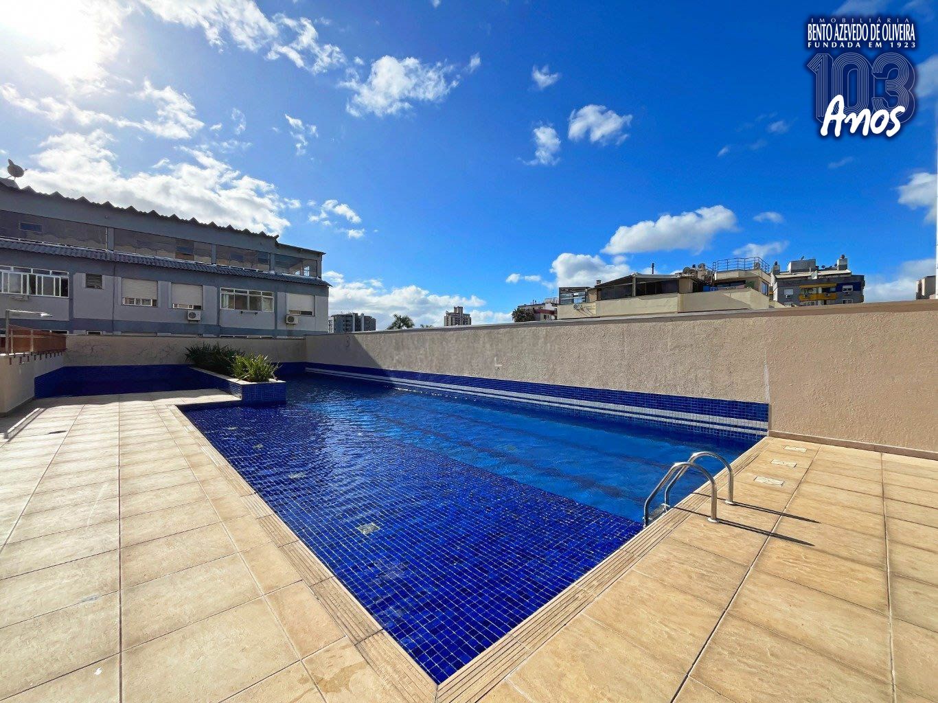 PISCINA-COM-DECK