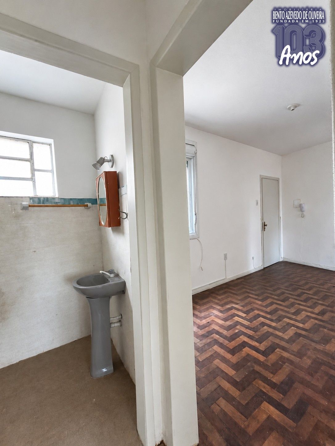 DIVISA-LIVING-BANHEIRO