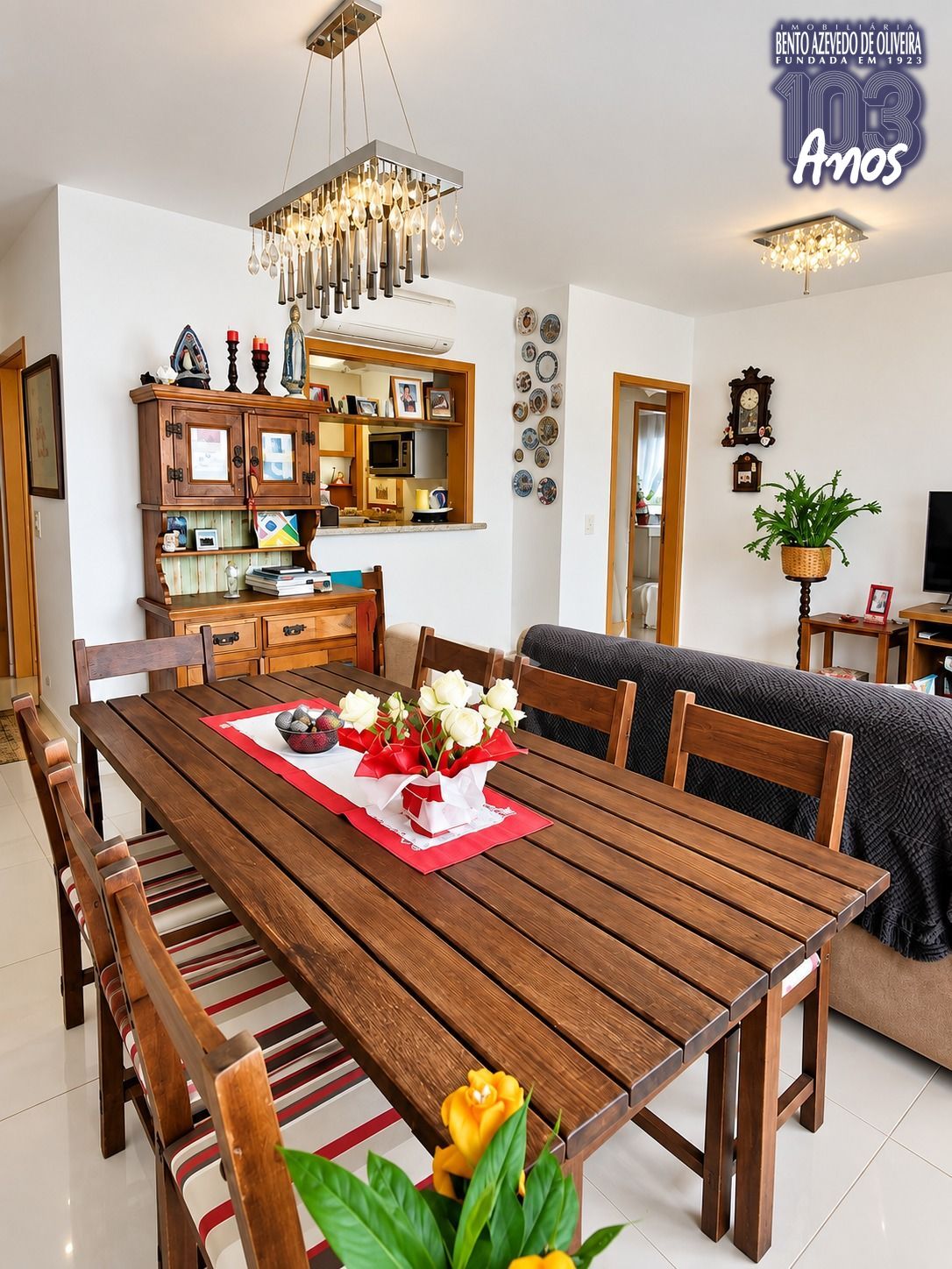 LIVING-AMPLO