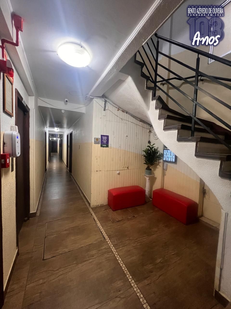 Hall Evelador