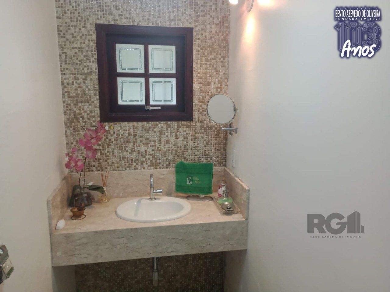 Lavabo.jpg+2025-04-10