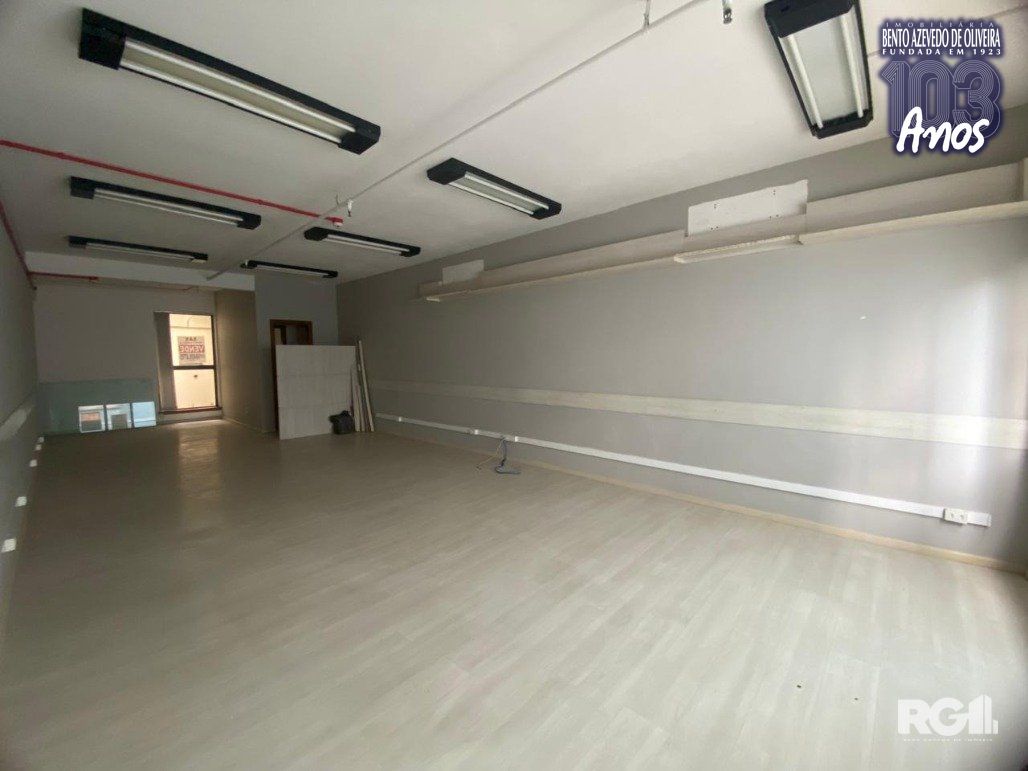 AREA-COMERCIAL-ABERTA