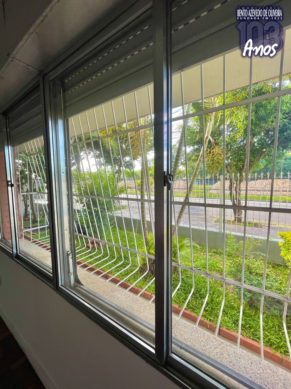apartamento-dormitório-janela-grande