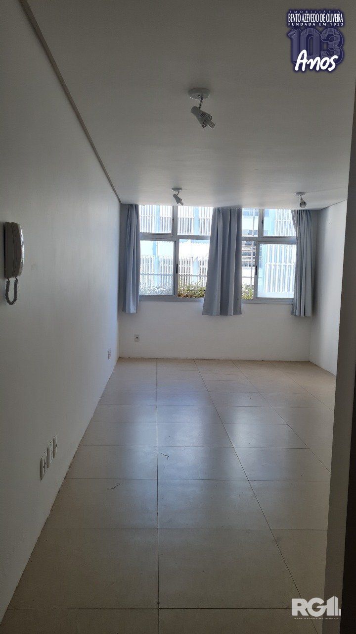 SALA-COM-JANELA