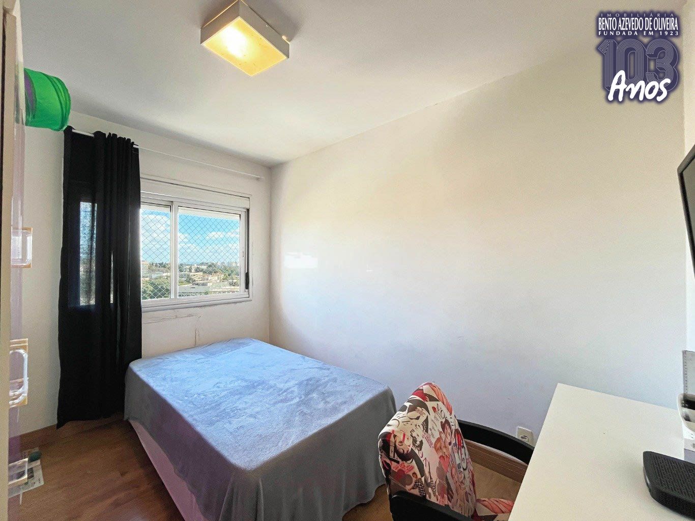 QUARTO-COM-ARMARIOS
