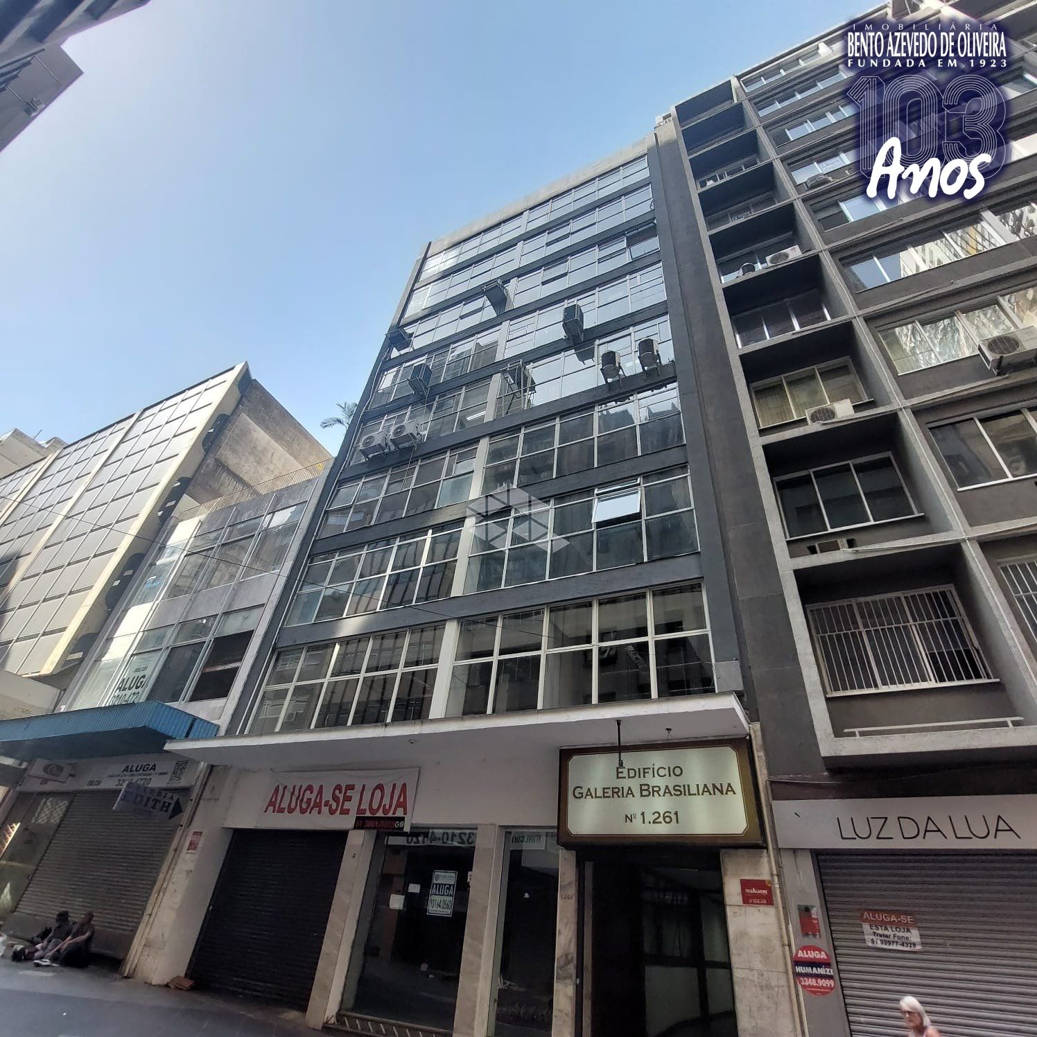 FACHADA-DO-EDIFICIO-COMERCIAL