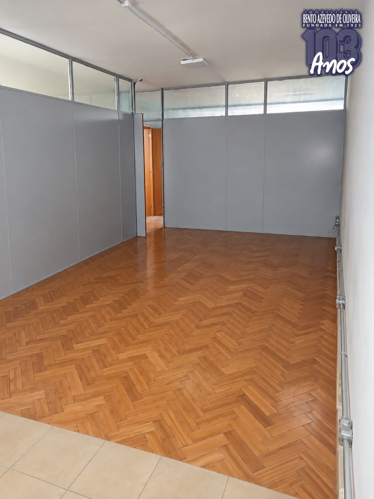 sala-comercial-piso-madeira