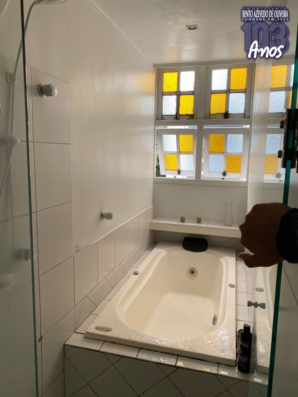 banheiro-com-banheira