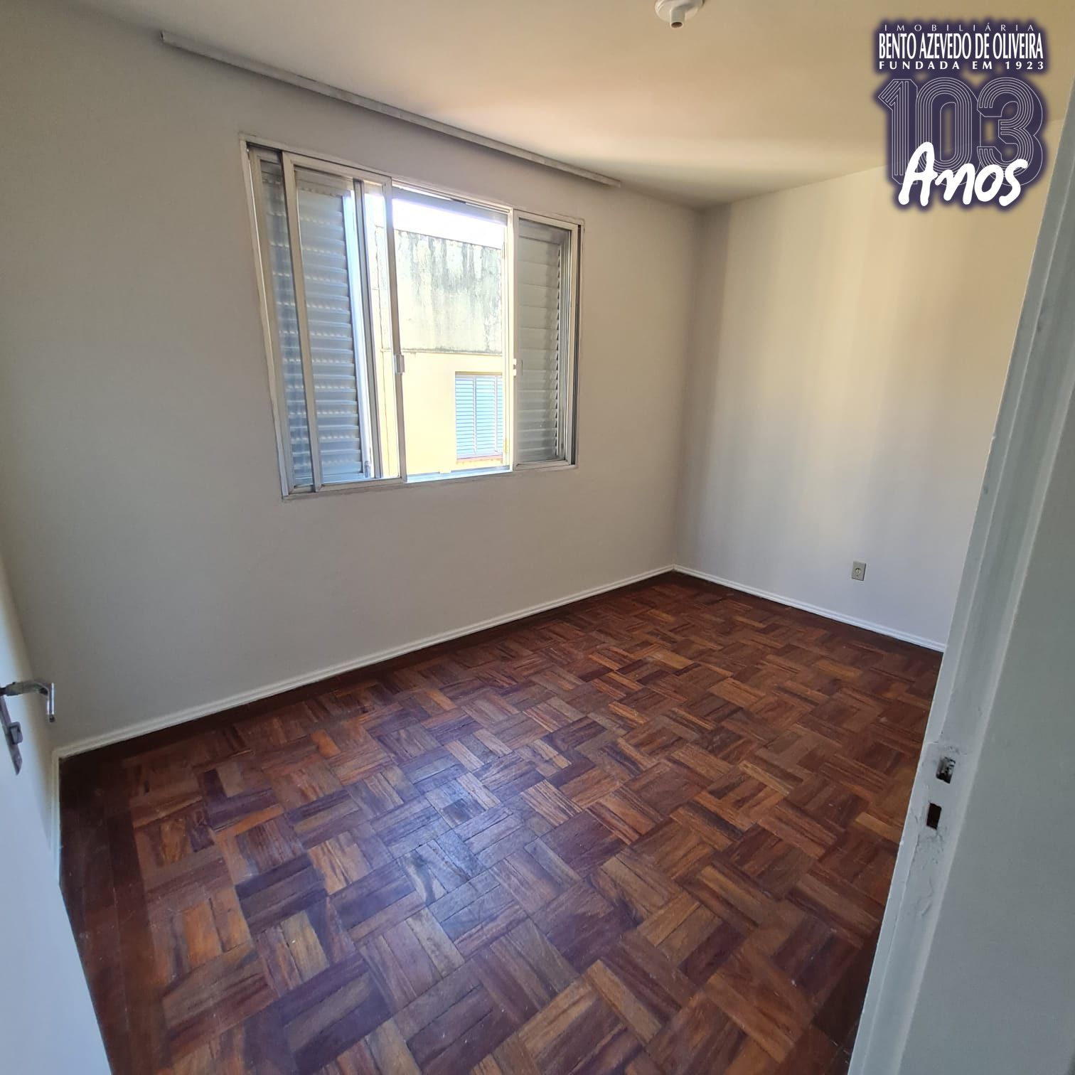 QUARTO SOLTEIRO