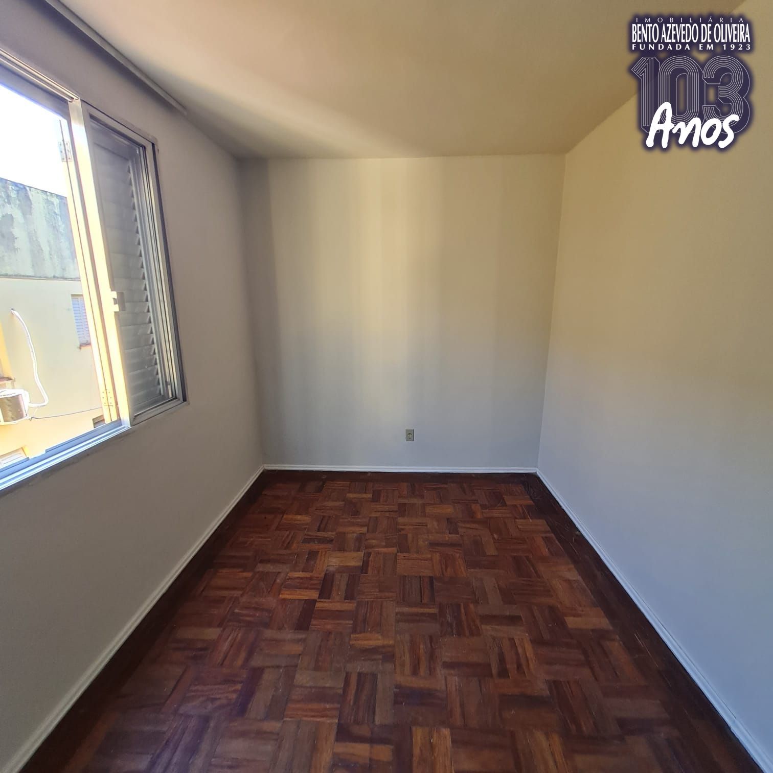 QUARTO SOLTEIRO