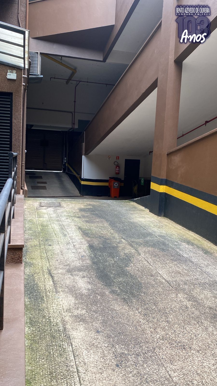 Entrada da garagem