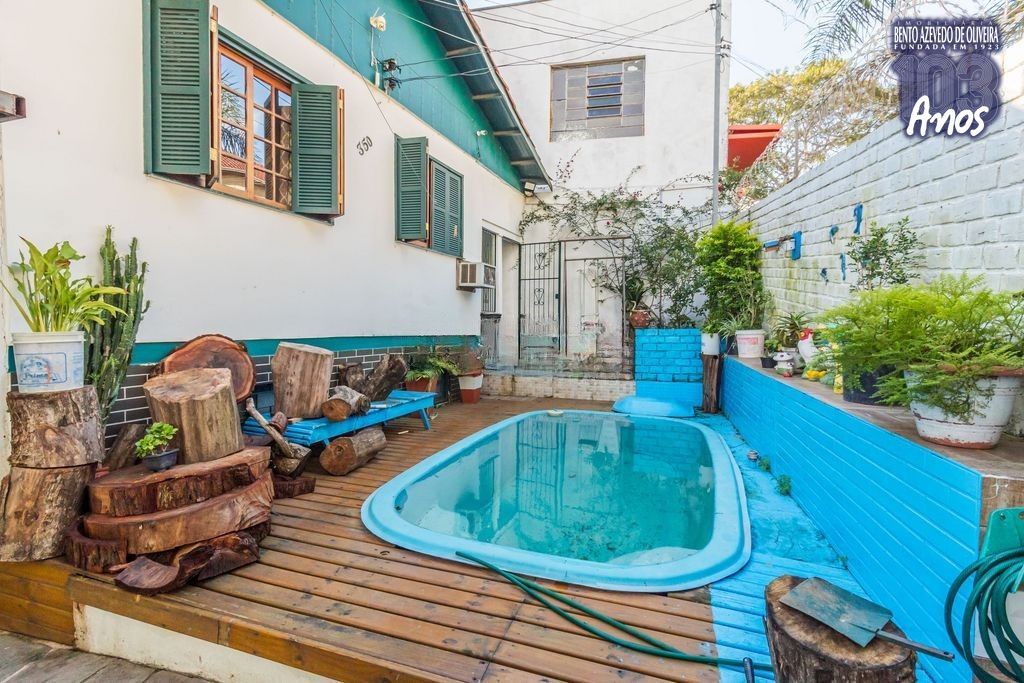 Casa, 3 quartos, 216 m² - Foto 1