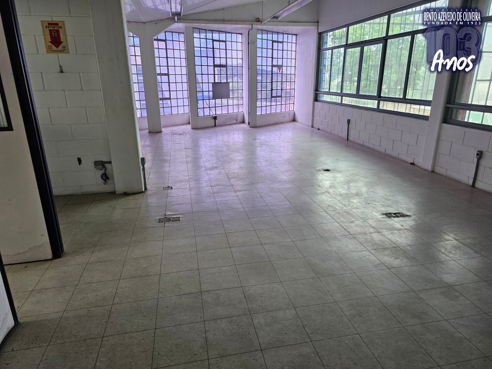 Depósito-Galpão, 2200 m² - Foto 3