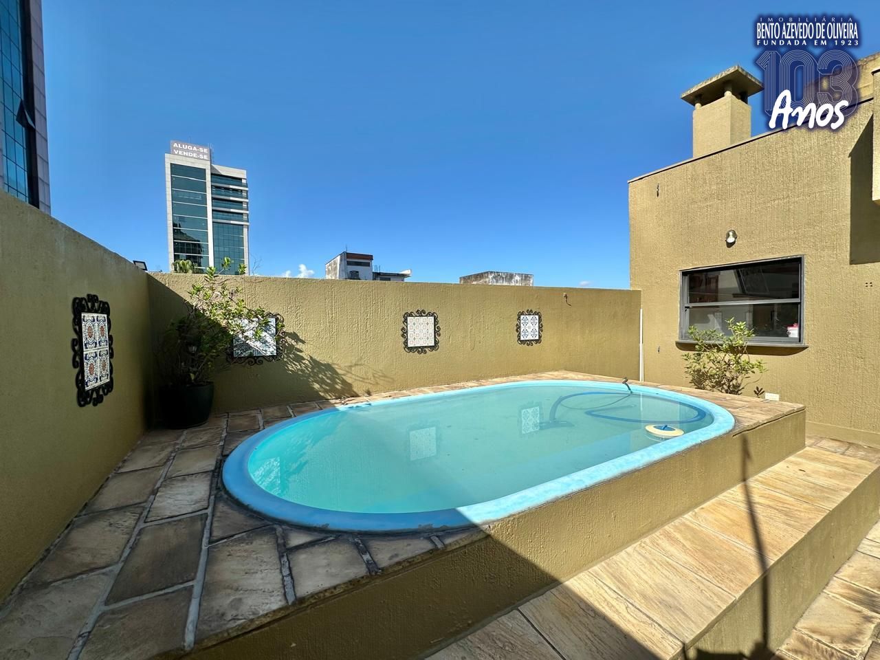segundo andar área externa pátio e piscina