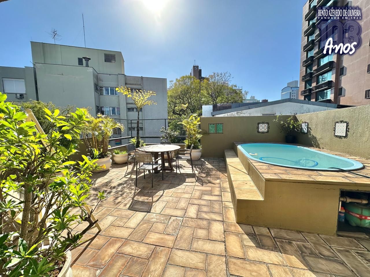 segundo andar área externa pátio e piscina
