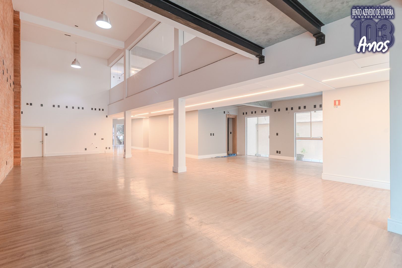 Prédio Inteiro, 650 m² - Foto 1