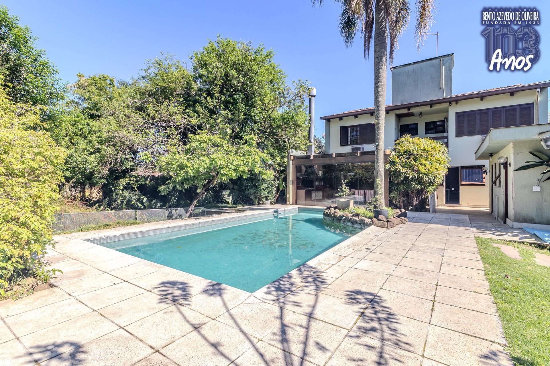 Casa, 4 quartos, 240 m² - Foto 2
