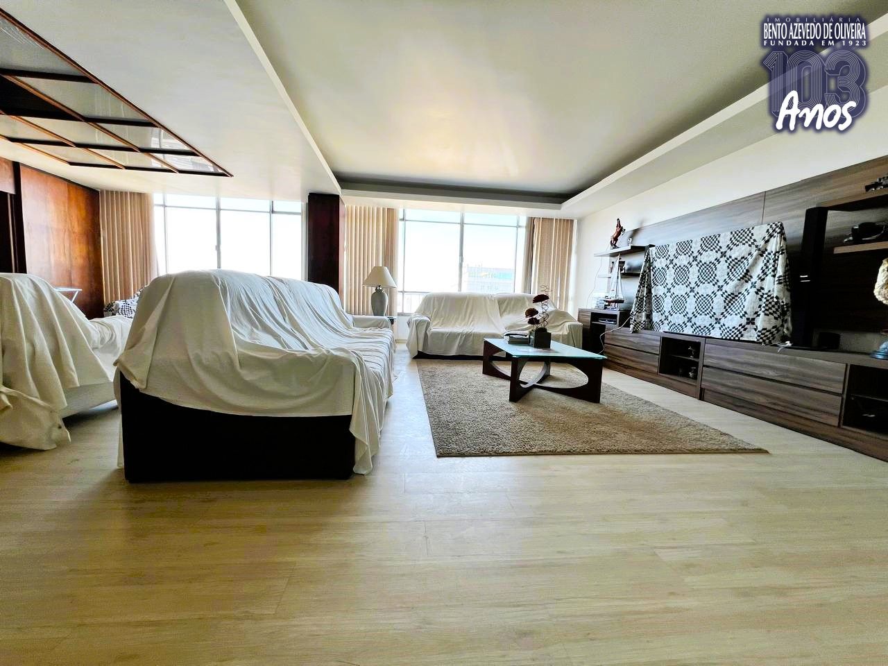 Apartamento, 3 quartos, 207 m² - Foto 1