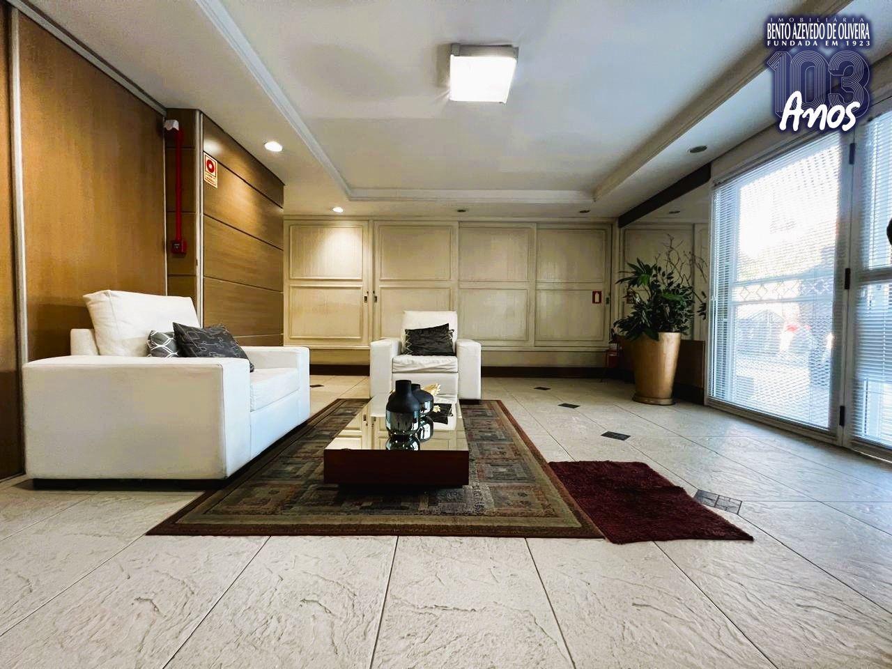 Hall e portaria do prédio