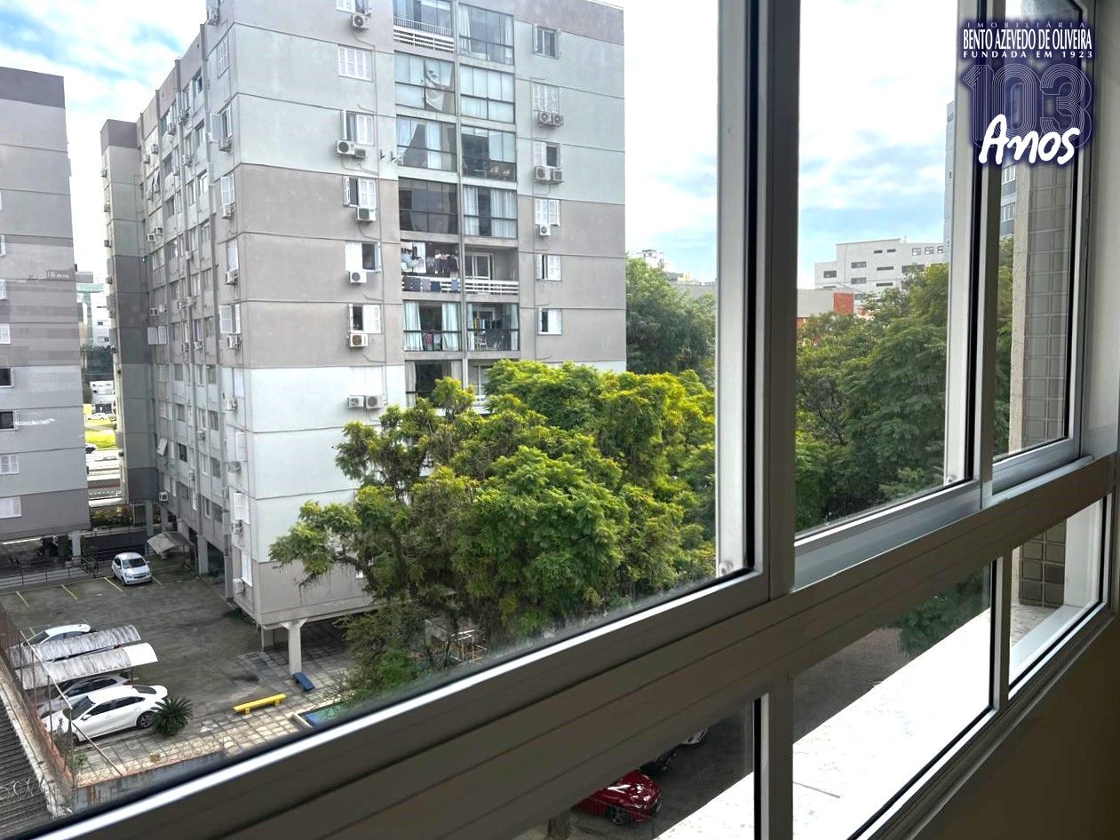 Vista janela esquerda do living