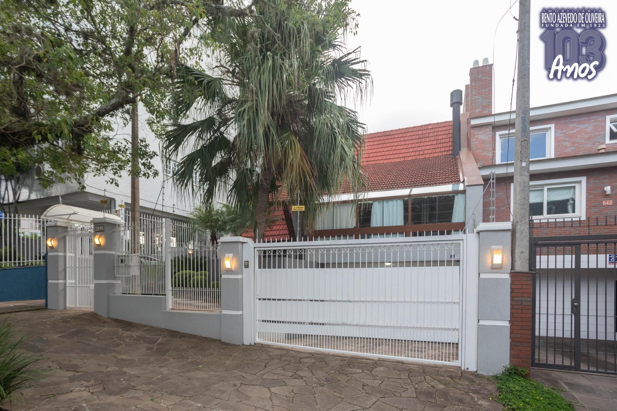 Casa, 4 quartos, 282 m² - Foto 1
