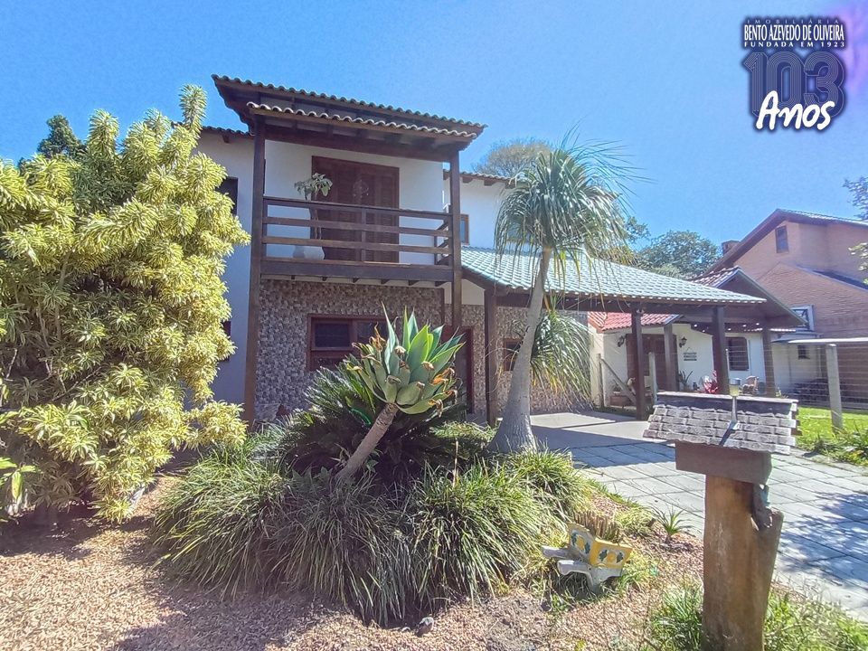 Casa, 3 quartos, 209 m² - Foto 1