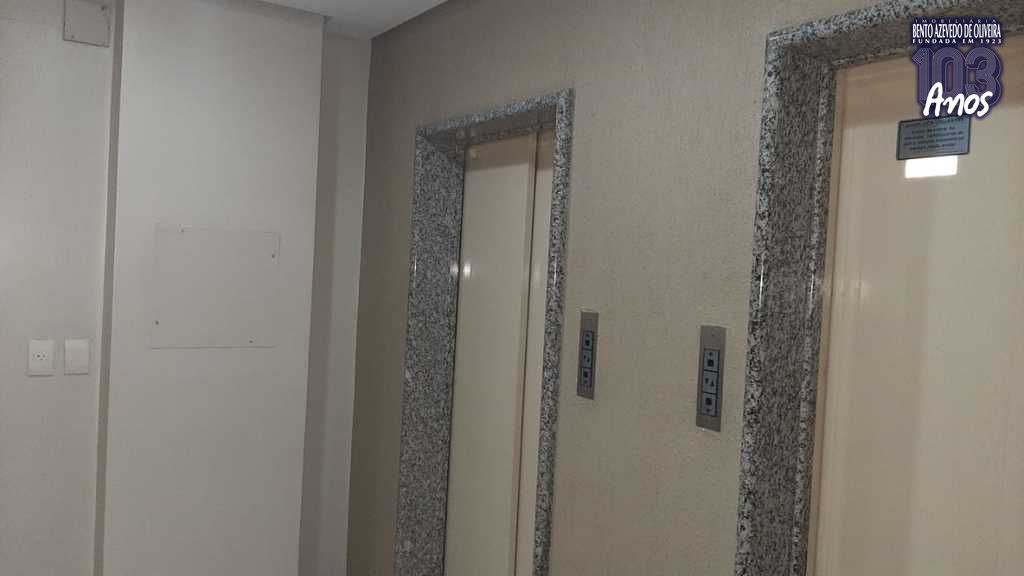469532.jpg