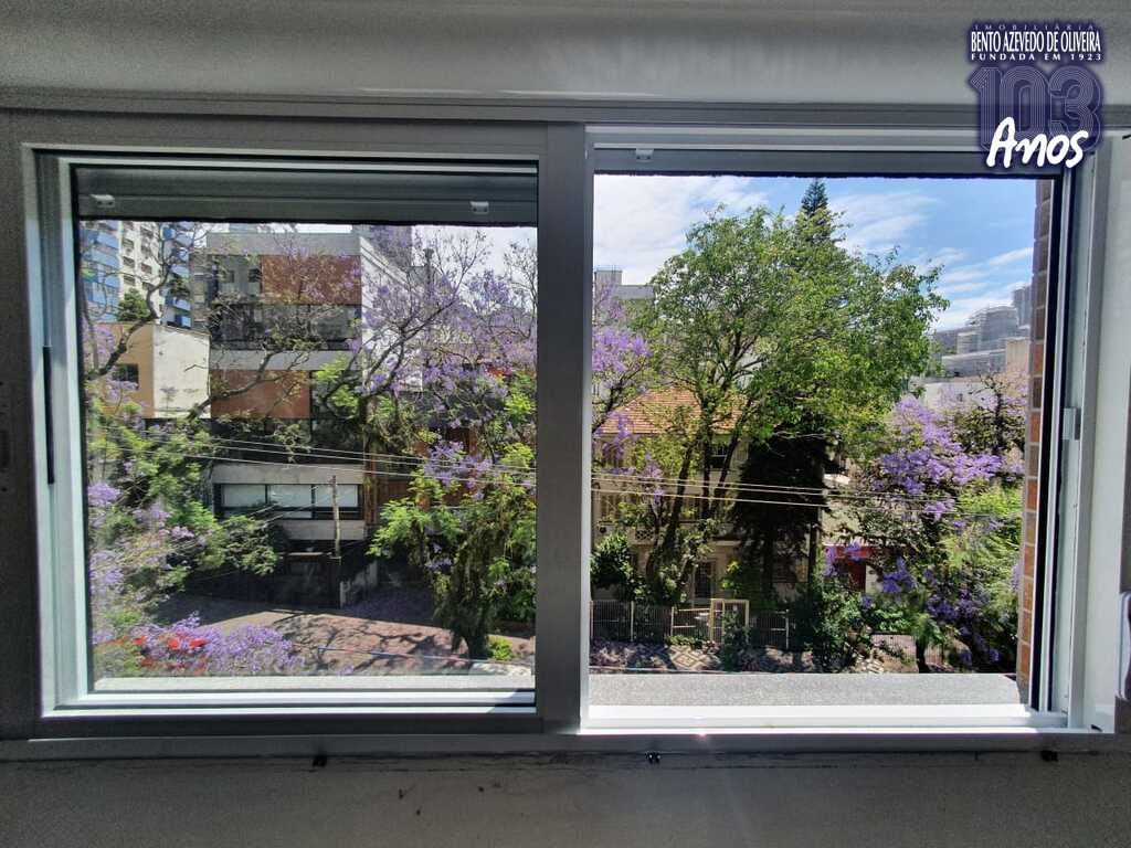 825234.jpg