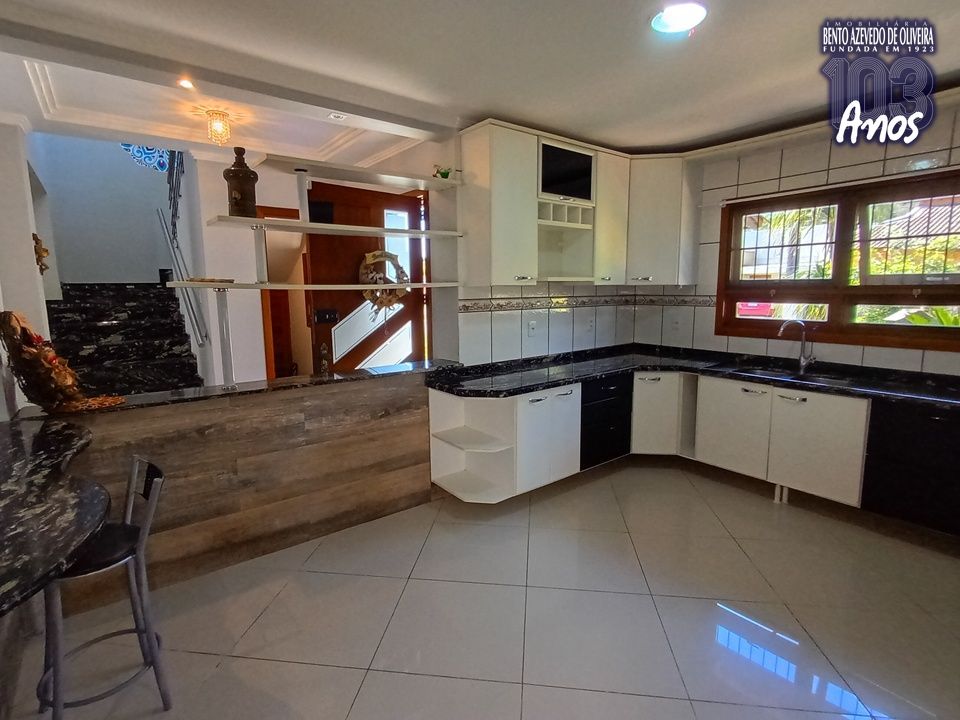 Casa, 3 quartos, 209 m² - Foto 4