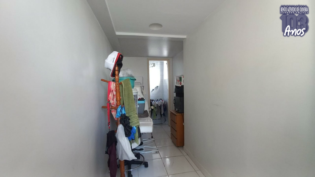 2378644.jpeg