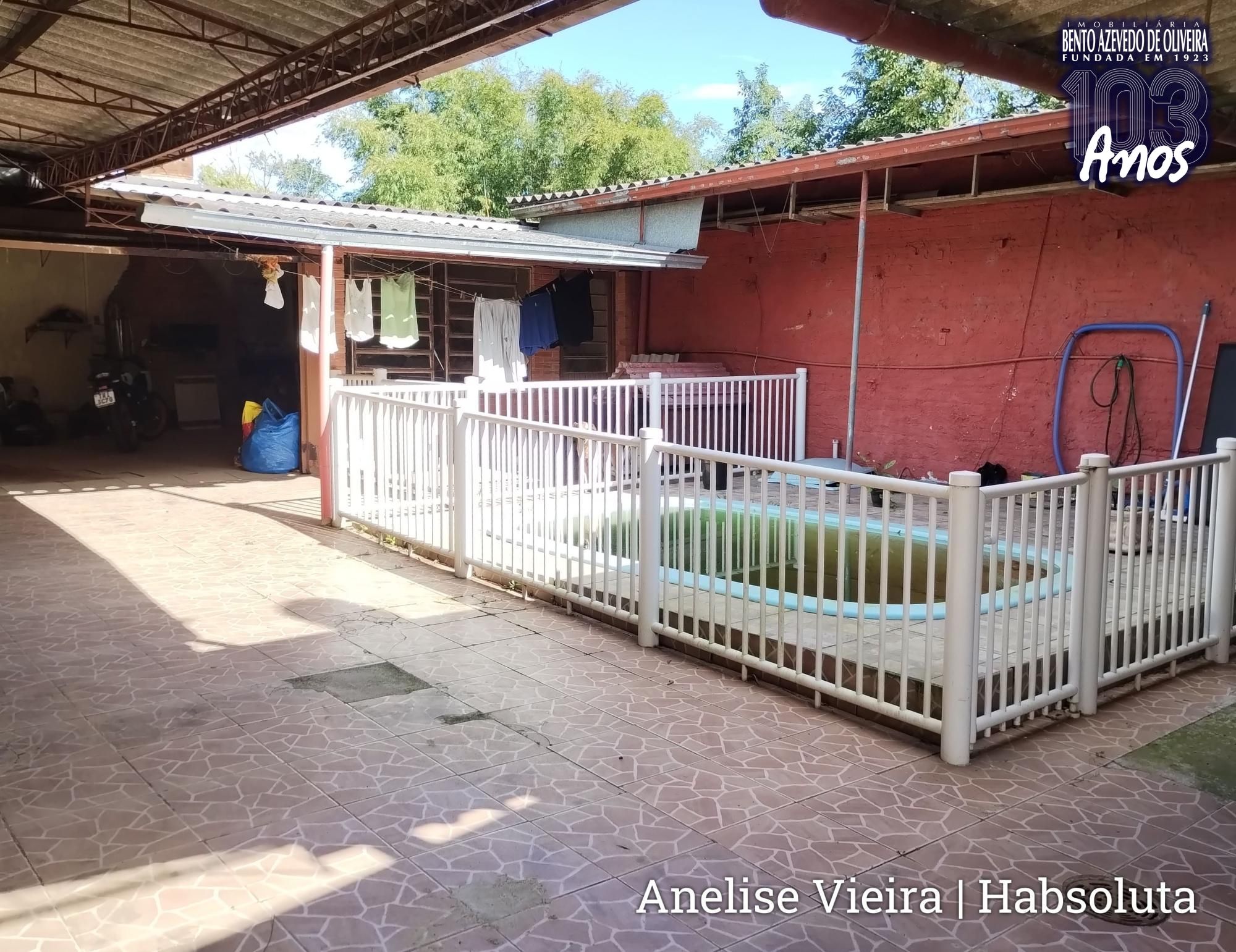 Pátio privativo em terreno de 349m² com piscina e infraestrutura pronta para aquecimento na Vila Nova.
