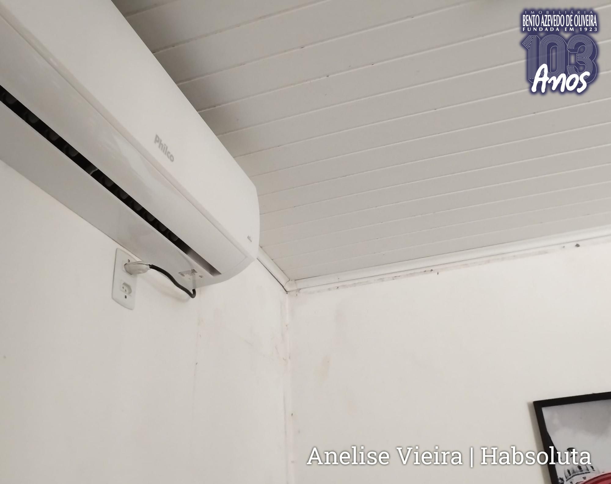 Ambientes climatizados com 3 split seminovos, itens negociáveis diretamente na proposta de compra