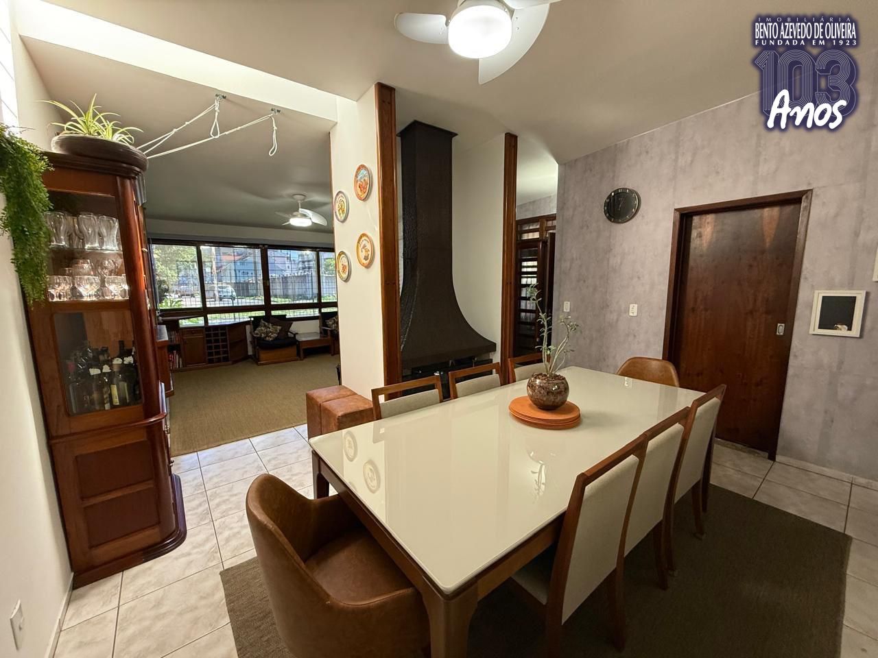 Casa, 4 quartos, 150 m² - Foto 1