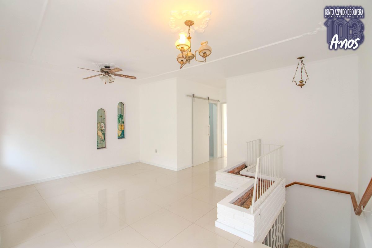 Casa, 3 quartos, 190 m² - Foto 1