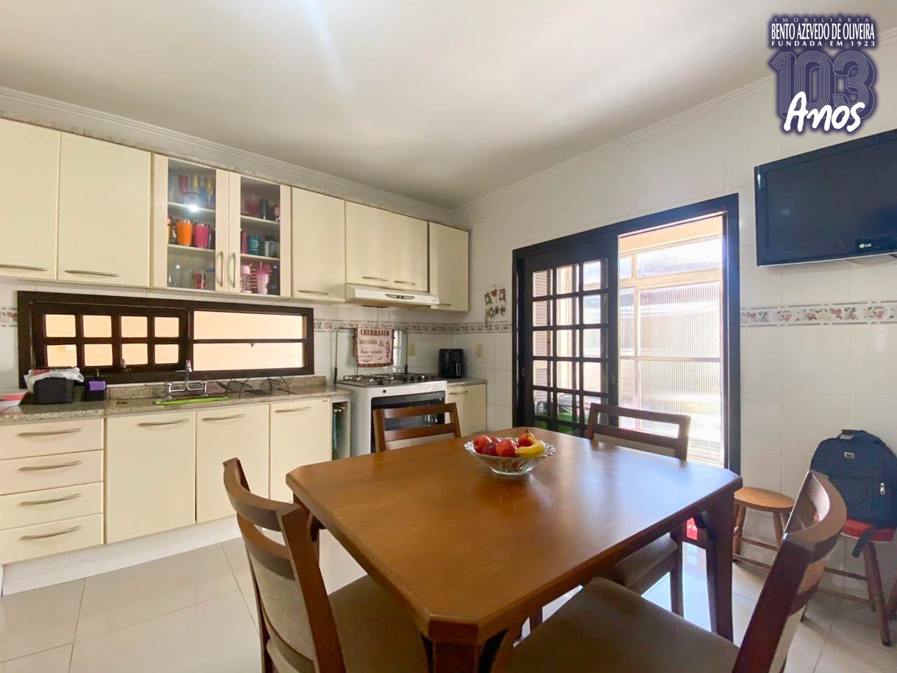 Casa, 3 quartos, 220 m² - Foto 9