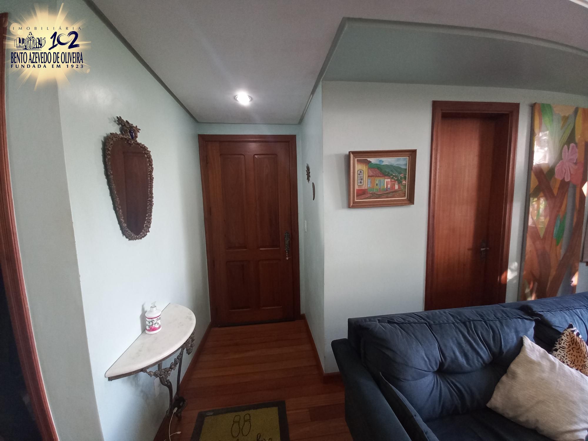 Hall Entrada