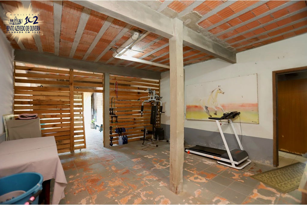 Casa, 6 quartos, 380 m² - Foto 3