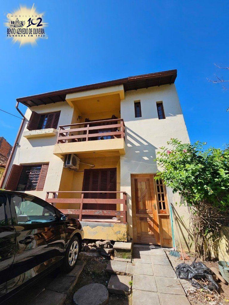 Casa, 5 quartos, 248 m² - Foto 1