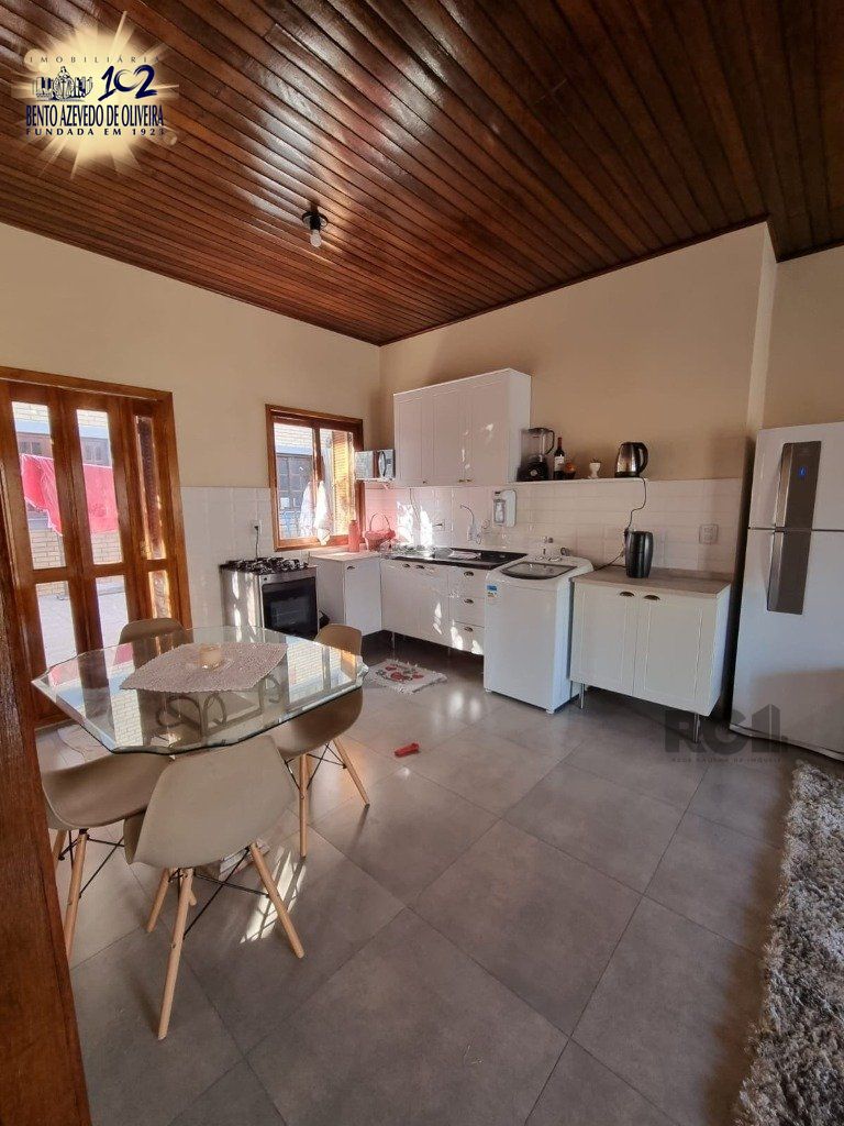 Casa, 3 quartos, 225 m² - Foto 3