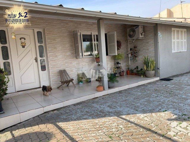 Casa, 3 quartos, 131 m² - Foto 1