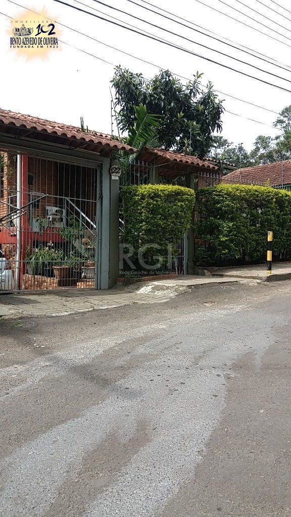 Casa, 3 quartos, 228 m² - Foto 1