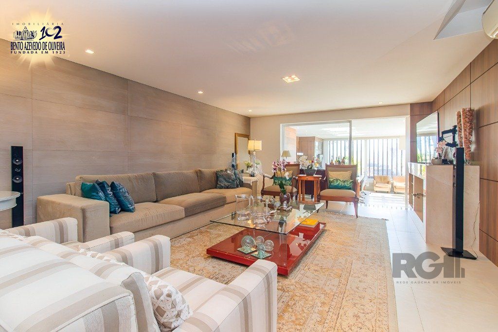 Casa, 4 quartos, 351 m² - Foto 2