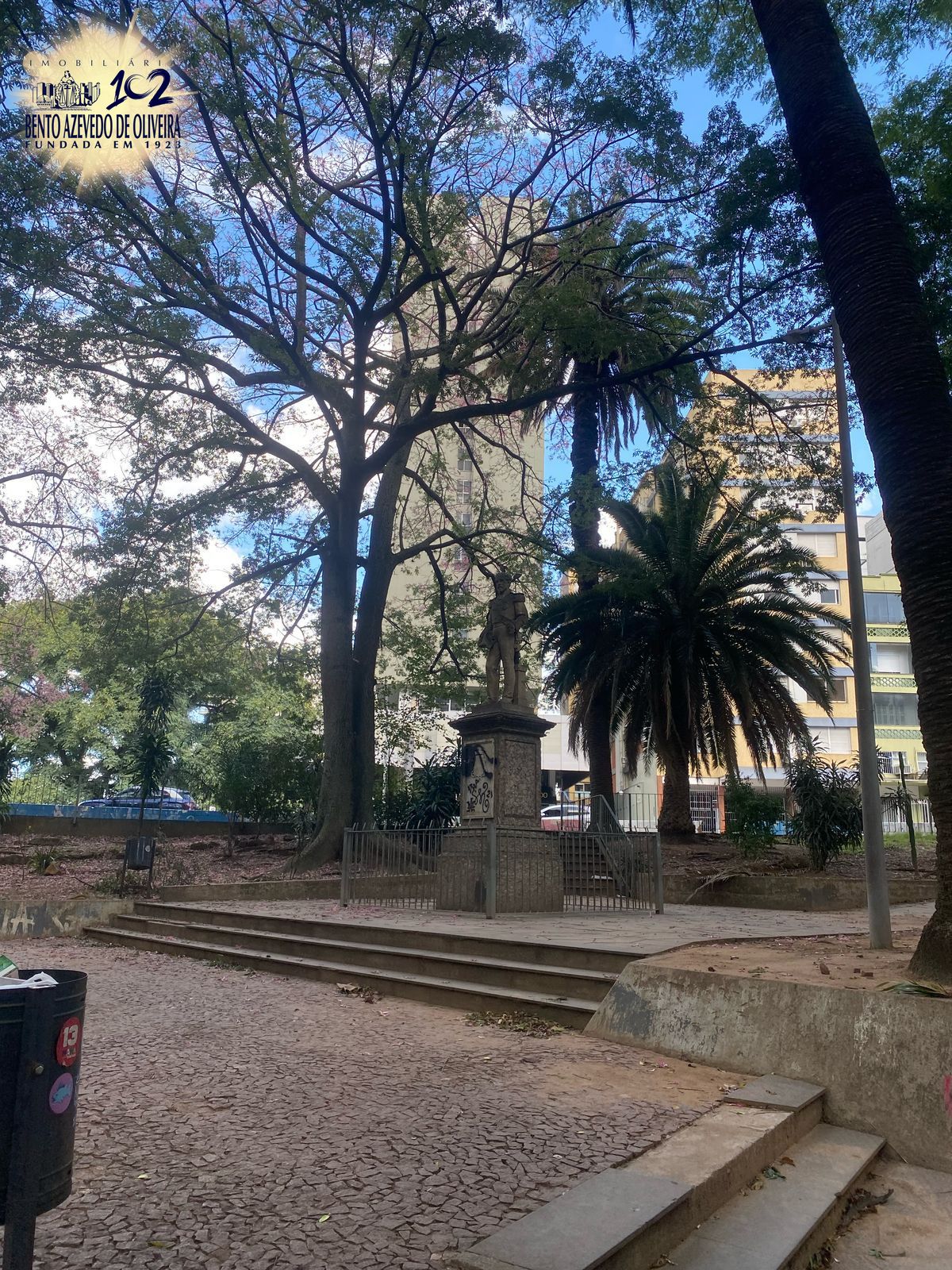 Box-Garagem, 17 m² - Foto 2