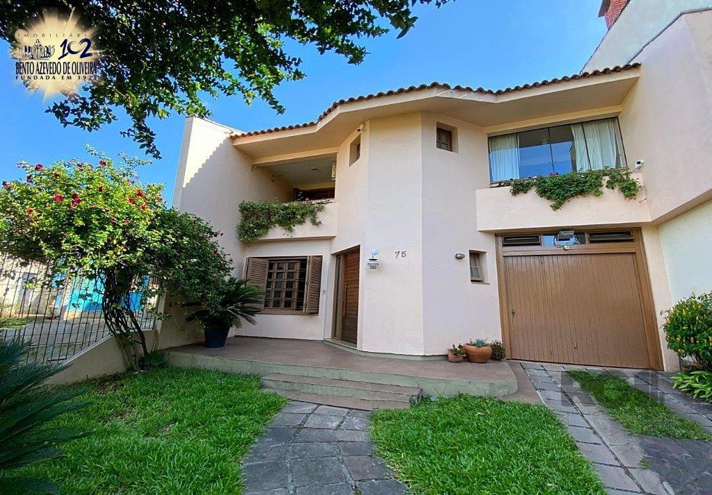 Casa, 4 quartos, 254 m² - Foto 1